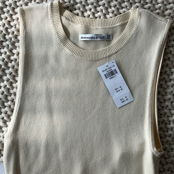 NWT Abercrombie & Fitch Side Cinched Elevated Knit Sweater Dress - Picture 2 of 6